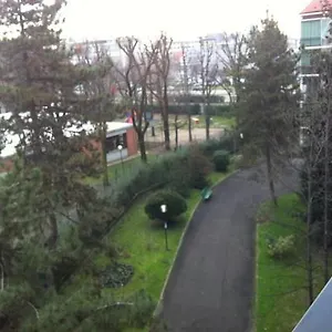 Two Beds In The Green Near The Fair Bed & Breakfast Milano